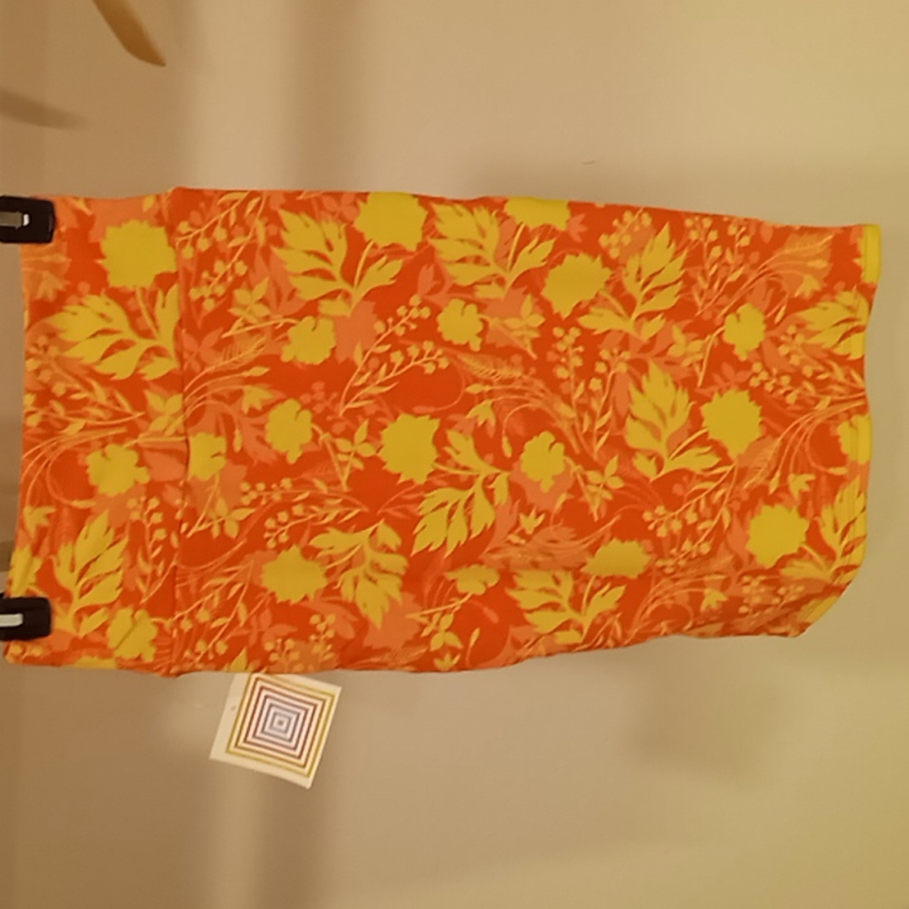 NWT LuLaRoe simply comfortable floral Printed pink Cassie skirt xs - Picture 1 of 11